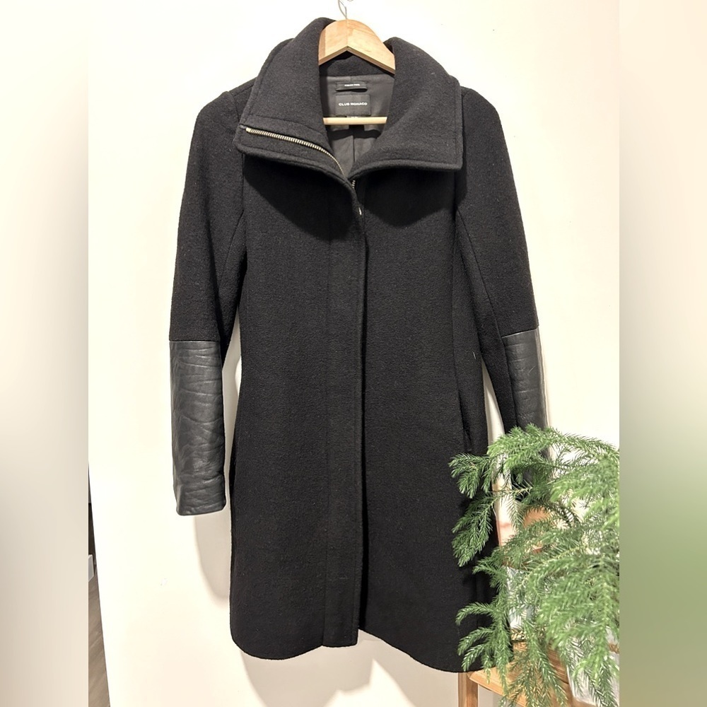 Club Monaco Wayland Coat ~ Black Wool with leather sleeve detailing - Picture 8 of 11